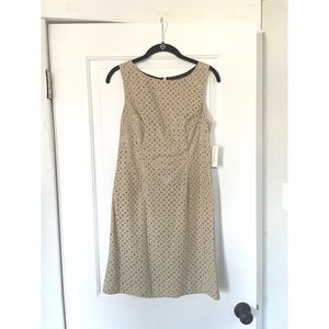 NWT - Gold eyelet dress - Alexia Admor, Size M/8